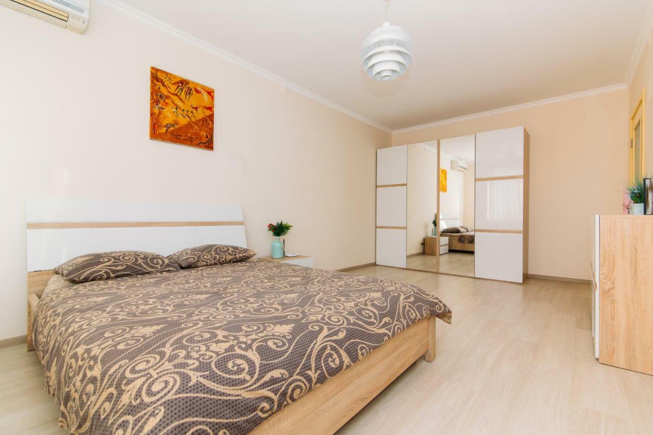 Luxury Studio Apart-Hotel In Centre 2 Room Sumy Eksteriør billede